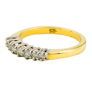 18ct gold Diamond 25pt half eternity Ring size J